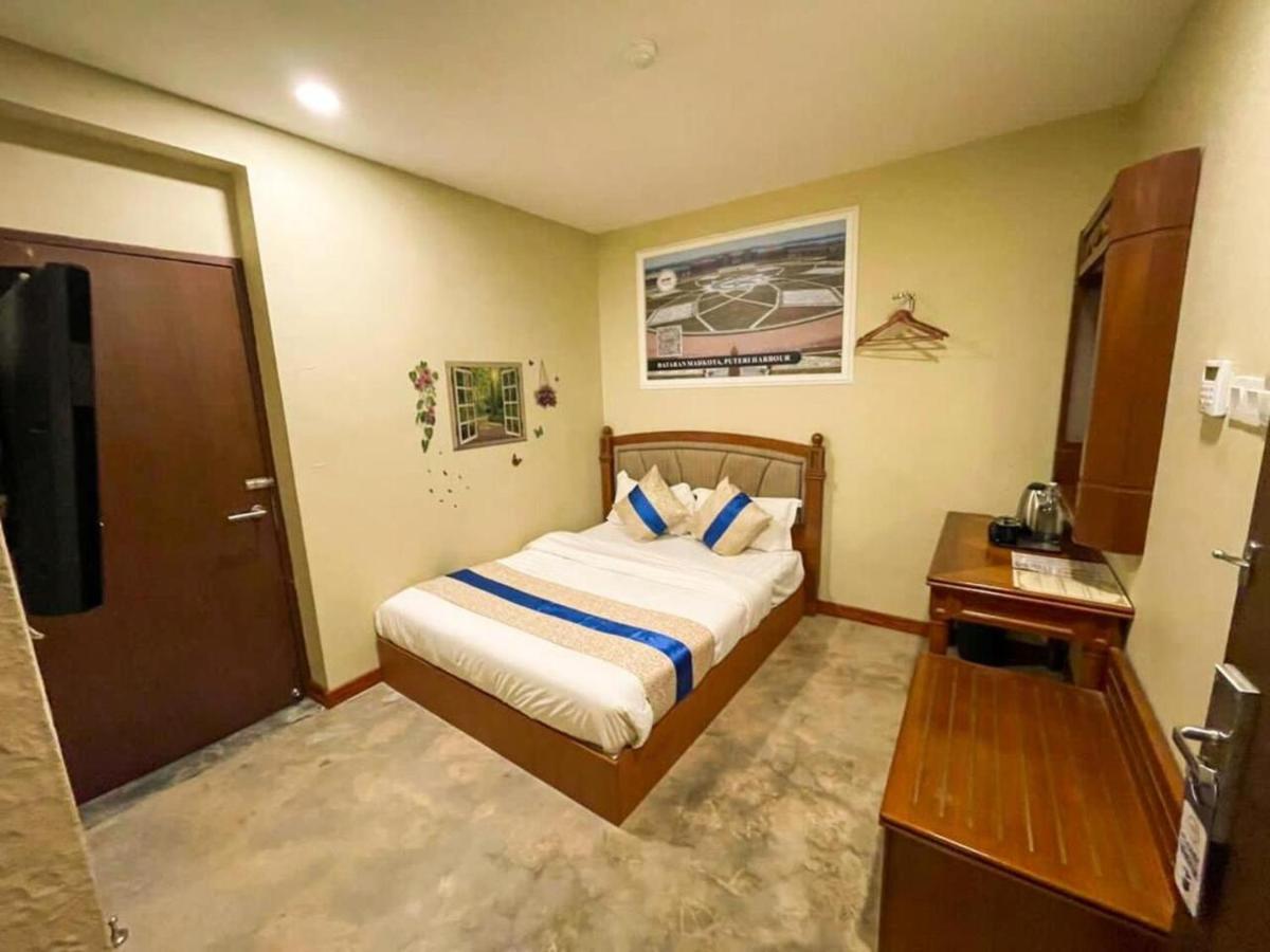 Aladdin Dream Hotel Johor Bahru Exterior foto