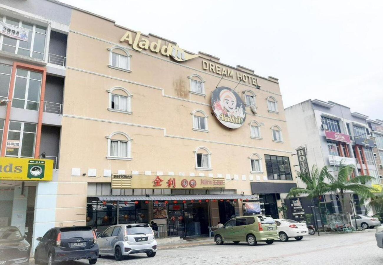 Aladdin Dream Hotel Johor Bahru Exterior foto